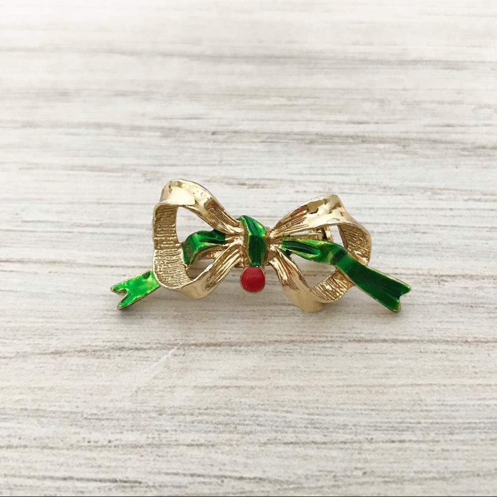 • Vintage • Christmas Brooch